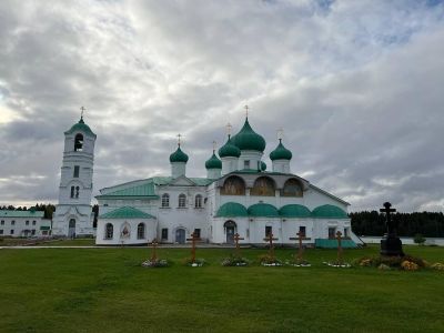 Александро-Свирский монастырь и старинный Олонец (экскурсия из Петрозаводска))