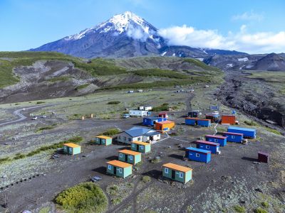 Туристический лагерь под Авачинским вулканом (лето-осень)